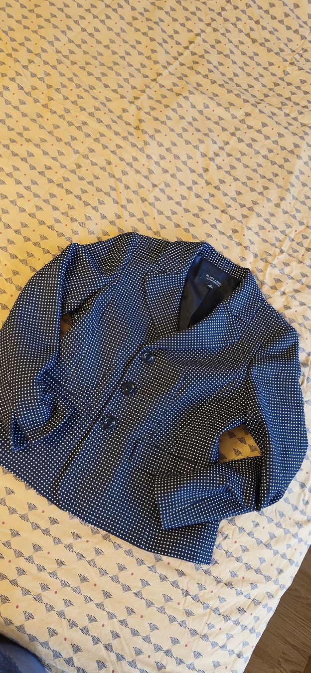 Anzüge & Kostüme: Stylish woman suit – Gebraucht aus Bonstetten von Denitza87 4