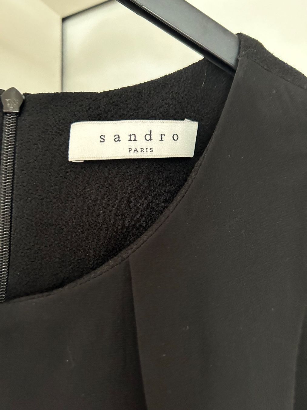 Sandro Vestiti: Kleid schwarz Sandro – Usato da Schwyz venduto da lookatit 4