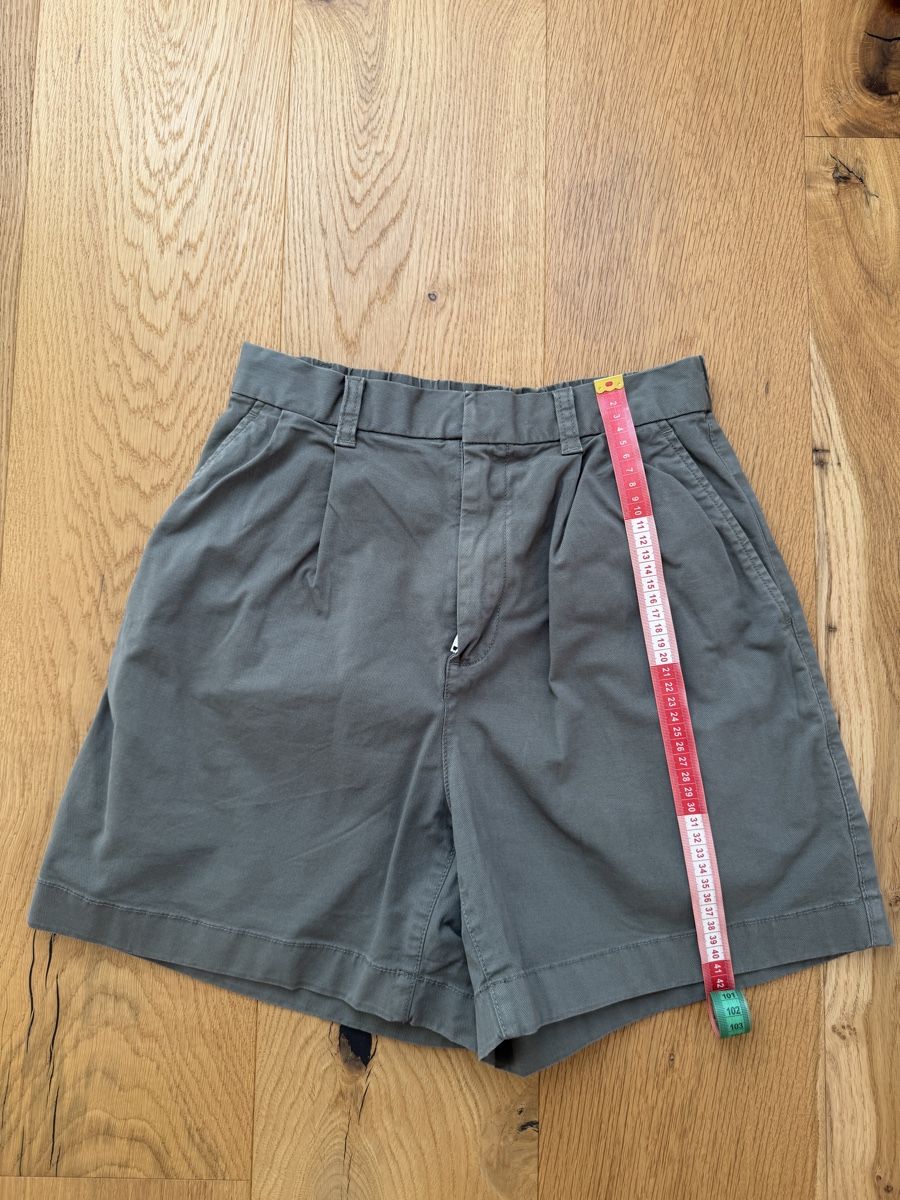Gap Pantaloni: GAP Shorts Khaki Grösse 34 – Usato da Luzern venduto da kos_d7lh 2