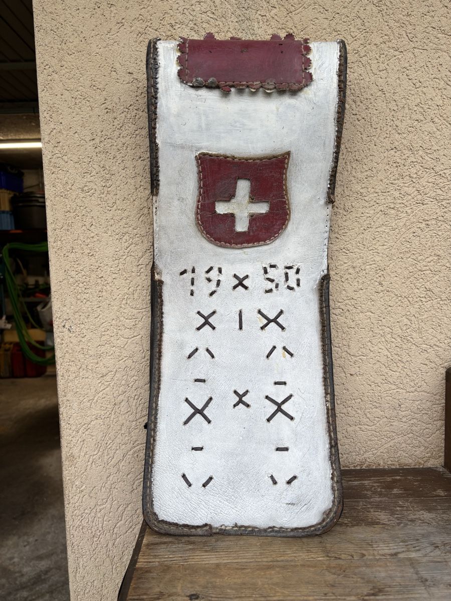Campanacci mucche: Treichrlriemen – Usato da Schangnau venduto da Roseggli82