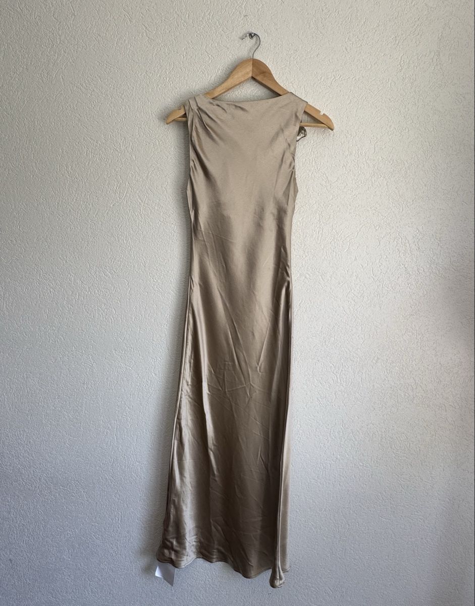 Vestiti: Damen Kleid aus 55% Acetat – Nuovo e nell'imballaggio originale da Veyras venduto da ValClasse 2