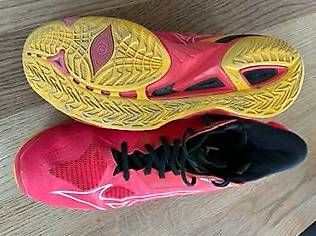 Chaussures hommes: Hallenschuhe Mizuno – D'occasion à Attinghausen par andrea123reto 1