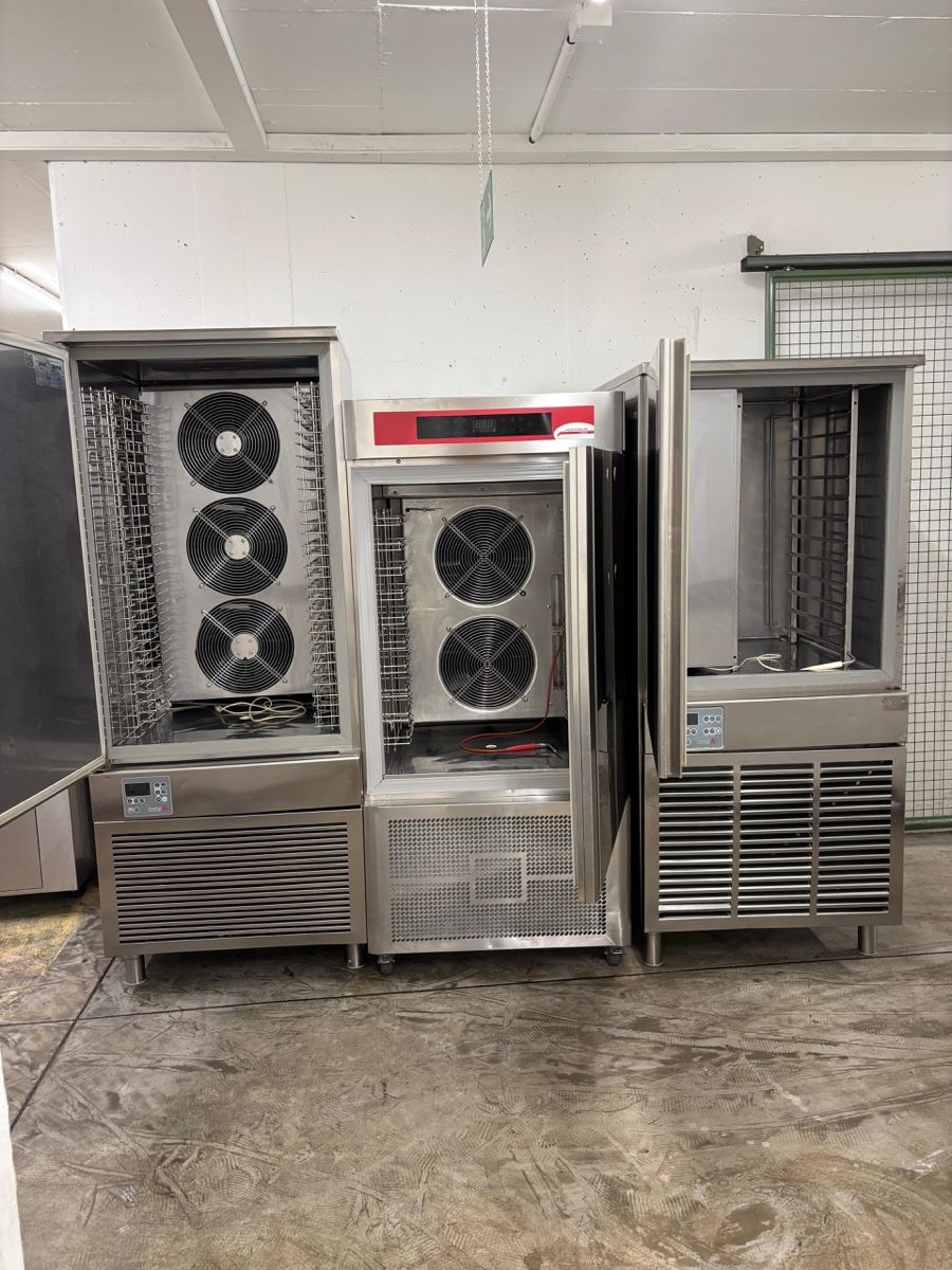 Congelatori: 4 Schockfroster – Usato da Dietikon venduto da dia_y8y5 3
