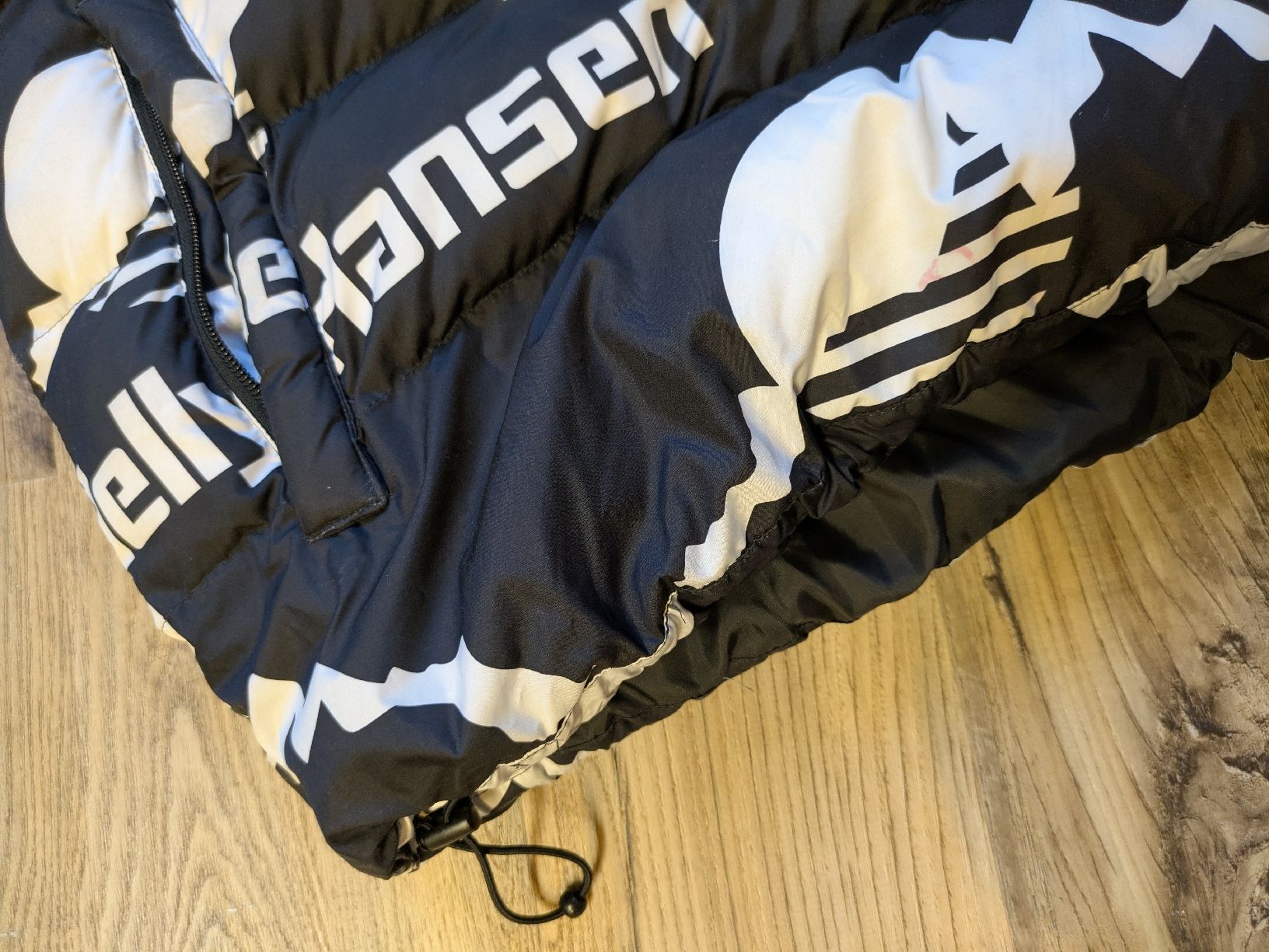 Helly Hansen Giacche: heissgeliebte Helly Hansen Jacke – Usato da Rafz venduto da Jenninnocent 2