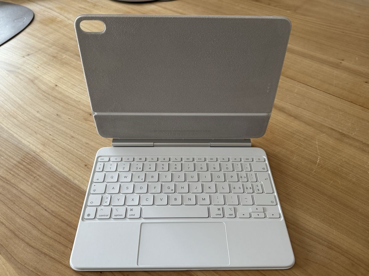 Apple Tablet PC: iPad Air 11" WiFi 2026 11" – Neu (gemäss Beschreibung) aus Uerikon von MarkBaumann 2
