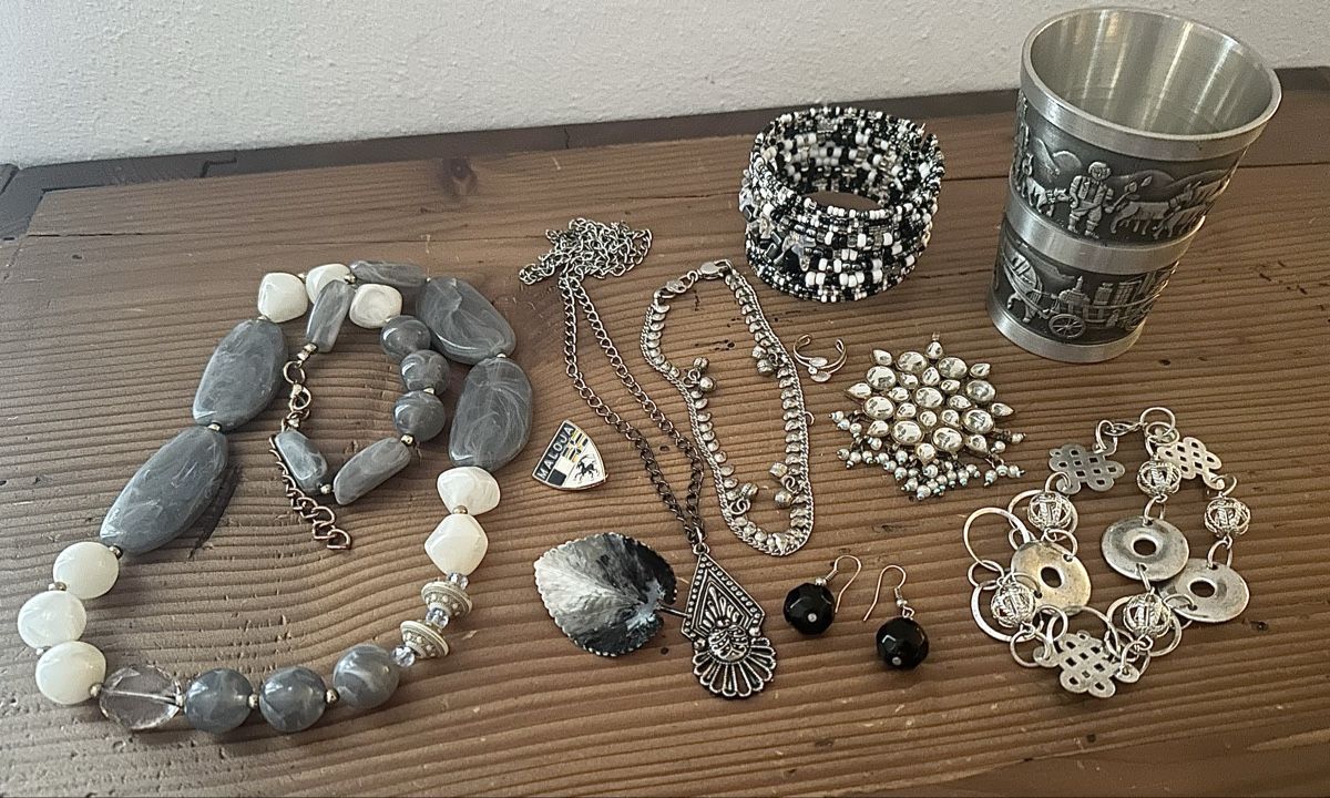 Sonstiger Schmuck: Modeschmuck Lot – Gebraucht aus Otelfingen von Jupi07