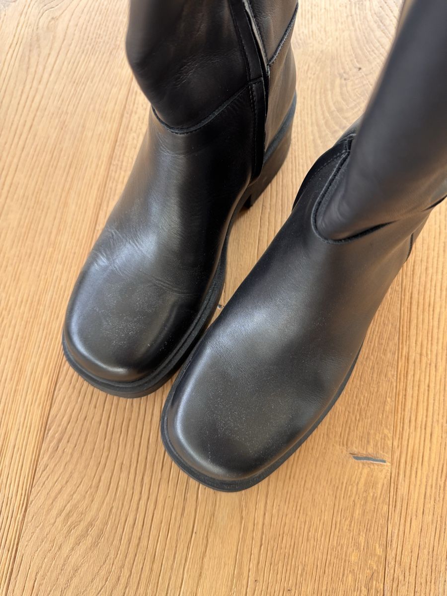 Damenschuhe: ZIGN Leder Plateaustiefel in schwarz Gr. 38 – Gebraucht aus Altendorf von PiaLang 5