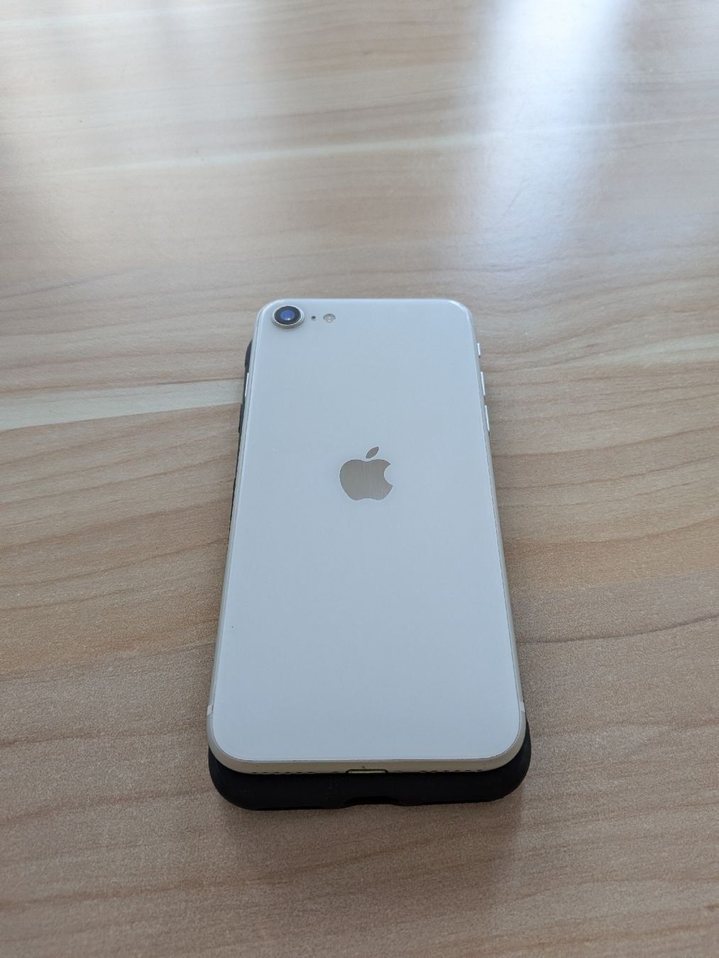 Apple Telefoni cellulari / Smartphones: Apple iPhone SE 2020 – Usato da Sempach venduto da sta_p662 1