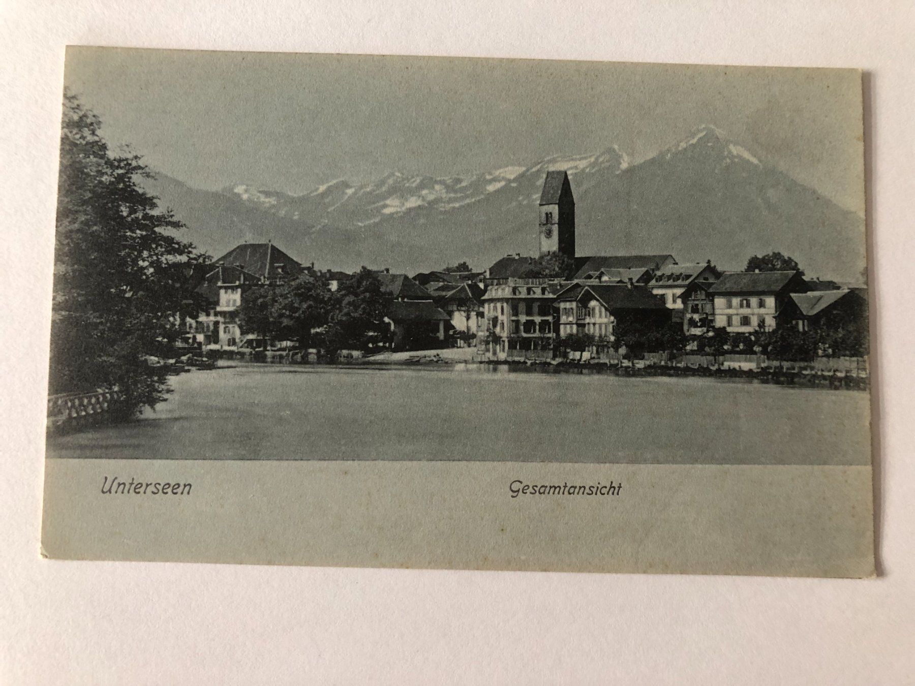 Cartoline postali: Unterseen - Gesamtansicht – Usato da Pfäffikon ZH venduto da Waltoversand