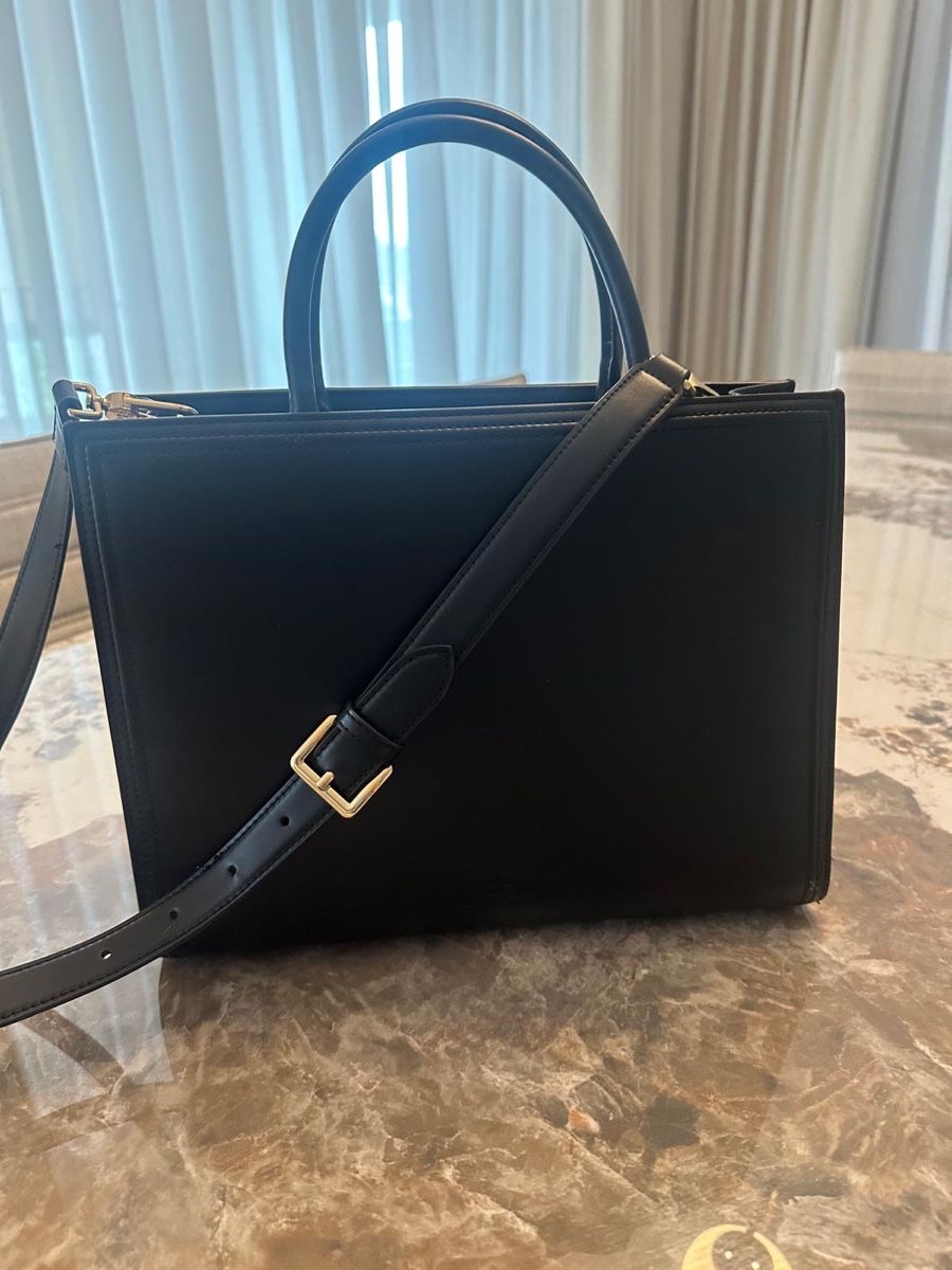 Autres vêtements & accessoires: Elisabetta Franchi bag with shoulder strap – D'occasion à Rüschlikon par bec_h6pp 1