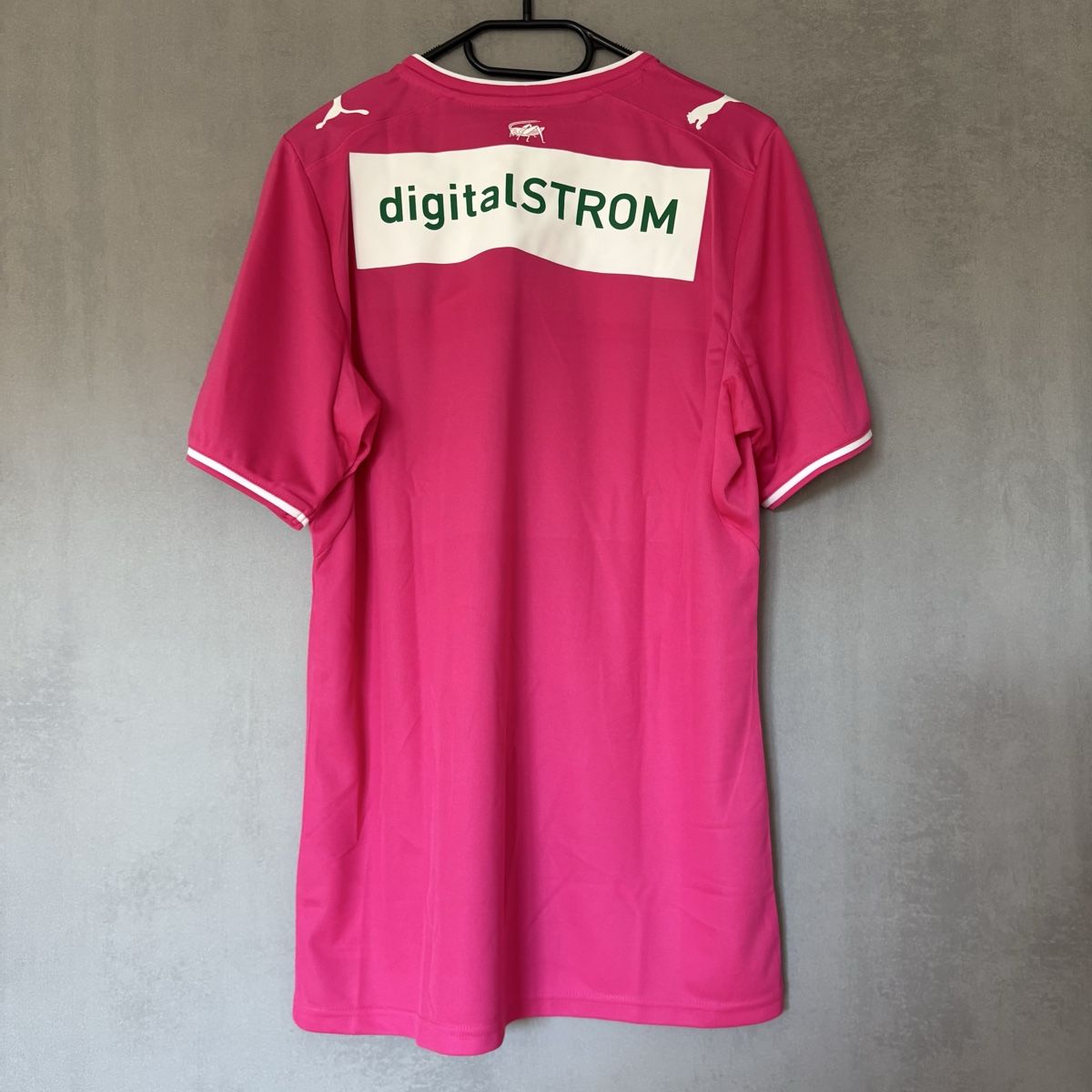 Puma Canottiere & Pantaloni: Grasshoppers Trikot Puma 2013/2014 – Nuovo (secondo la descrizione) da Winterthur venduto da LaBodega 1