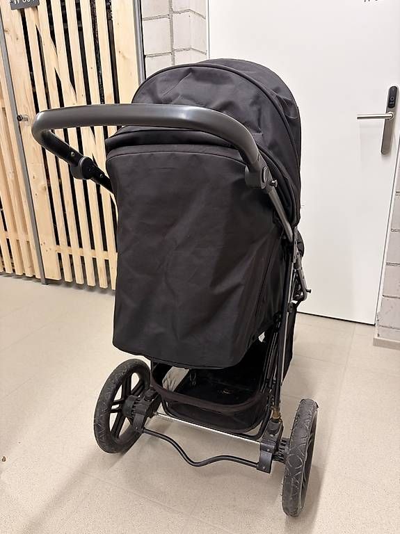 Hauck Carrozzine: Hauck Buggy mit Gummireifen  zu verschenken – Usato da Felsberg venduto da jon_n9ym 3
