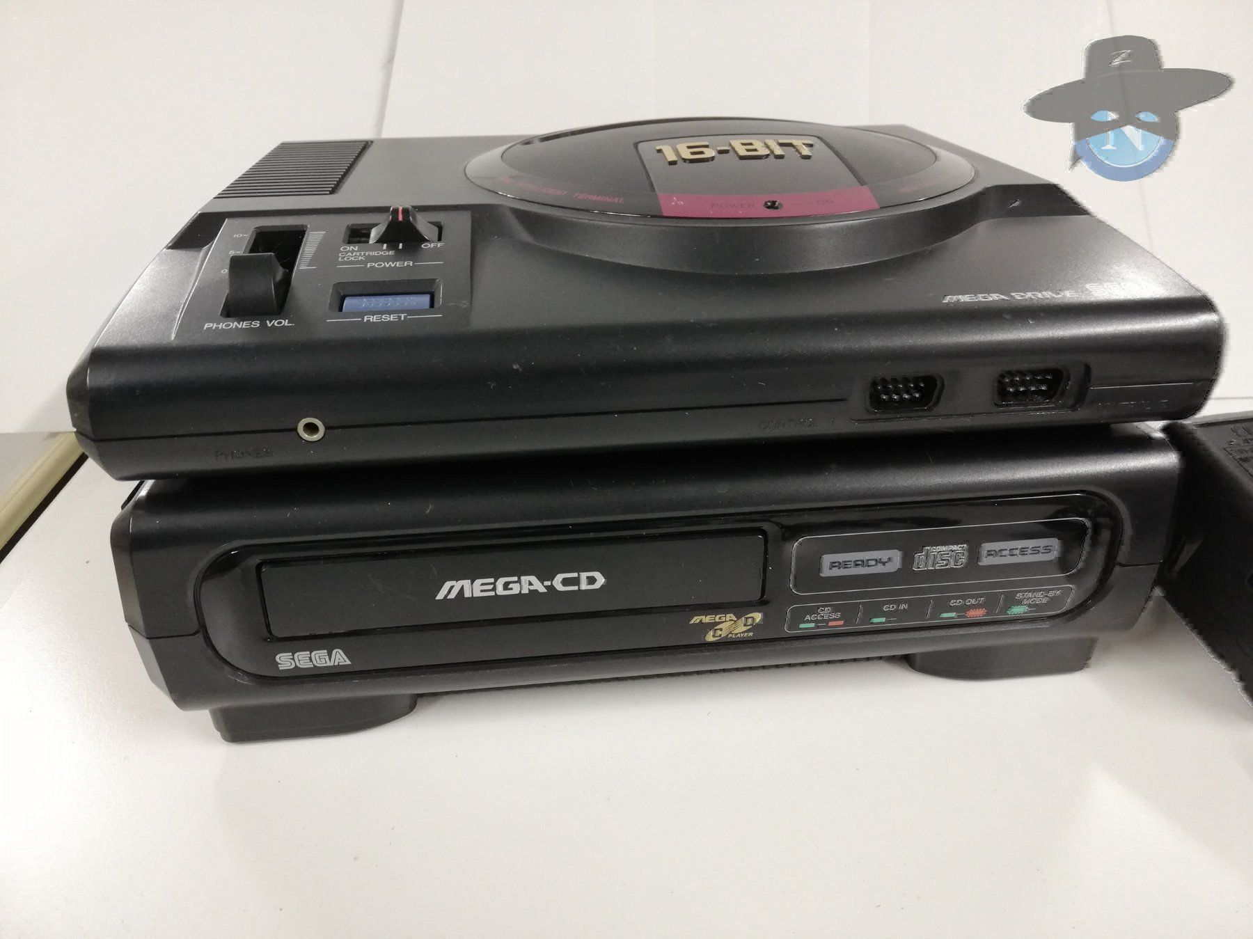 Sega Console: Sega Mega Drive + Mega CD + Game / JAPAN – Usato da St. Gallen venduto da zorro_dc 1