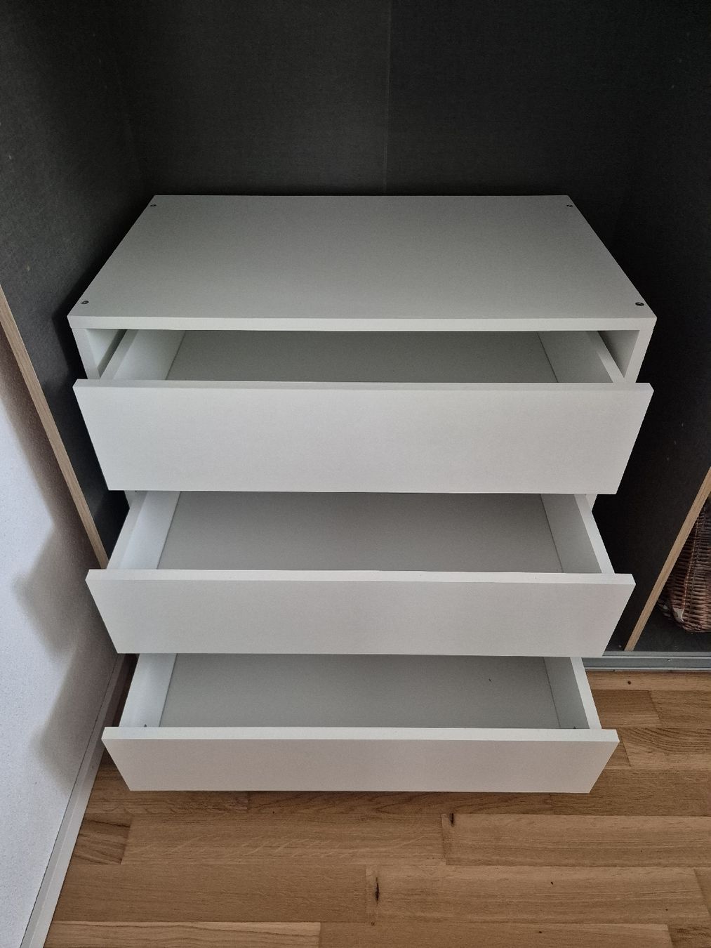 Mömax Armadi: Kleiderschrank zu verkaufen – Usato da Aegerten venduto da Simu1605 4