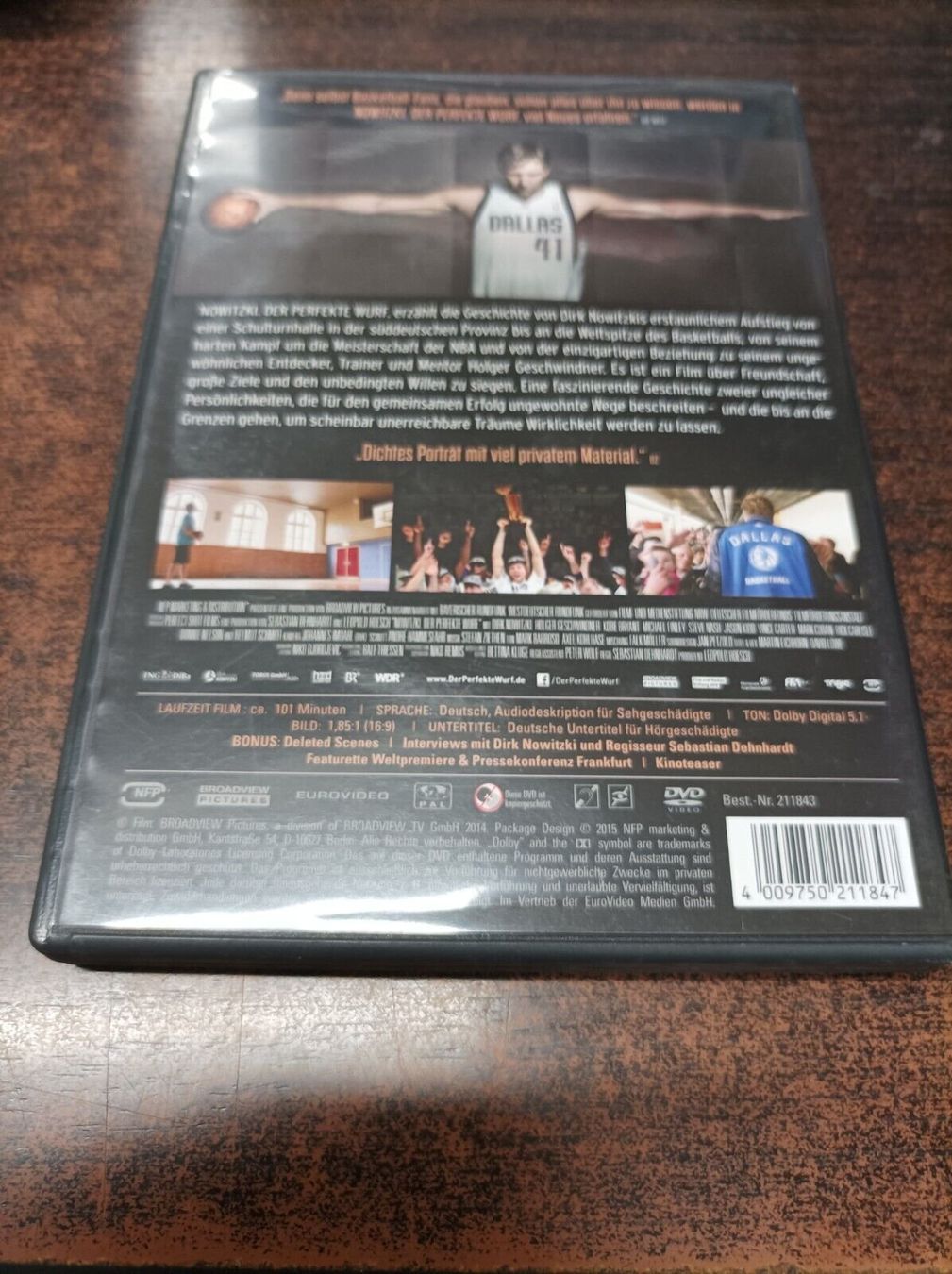Tutti i DVDs: Nowitzki - Der perfekte Wurf – Usato da St.Galllen venduto da elkaphone 2