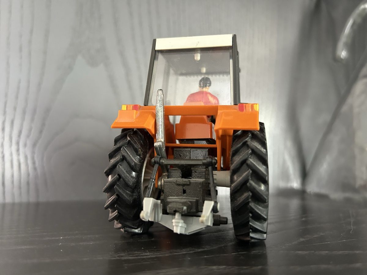 Britains Kit di modellismo & Modellini statici: Renault 145-14 , 1:32 , Britains – Usato da Horw venduto da Tigercat635 3