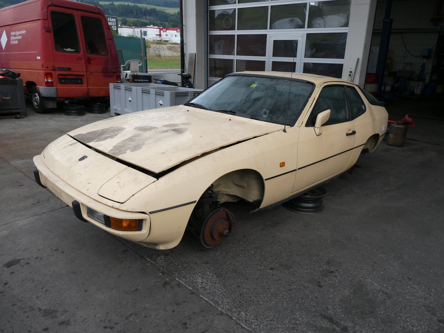 Porsche Autos: Porsche 924 – Gebraucht aus Küssnacht am Rigi von Locki71 2