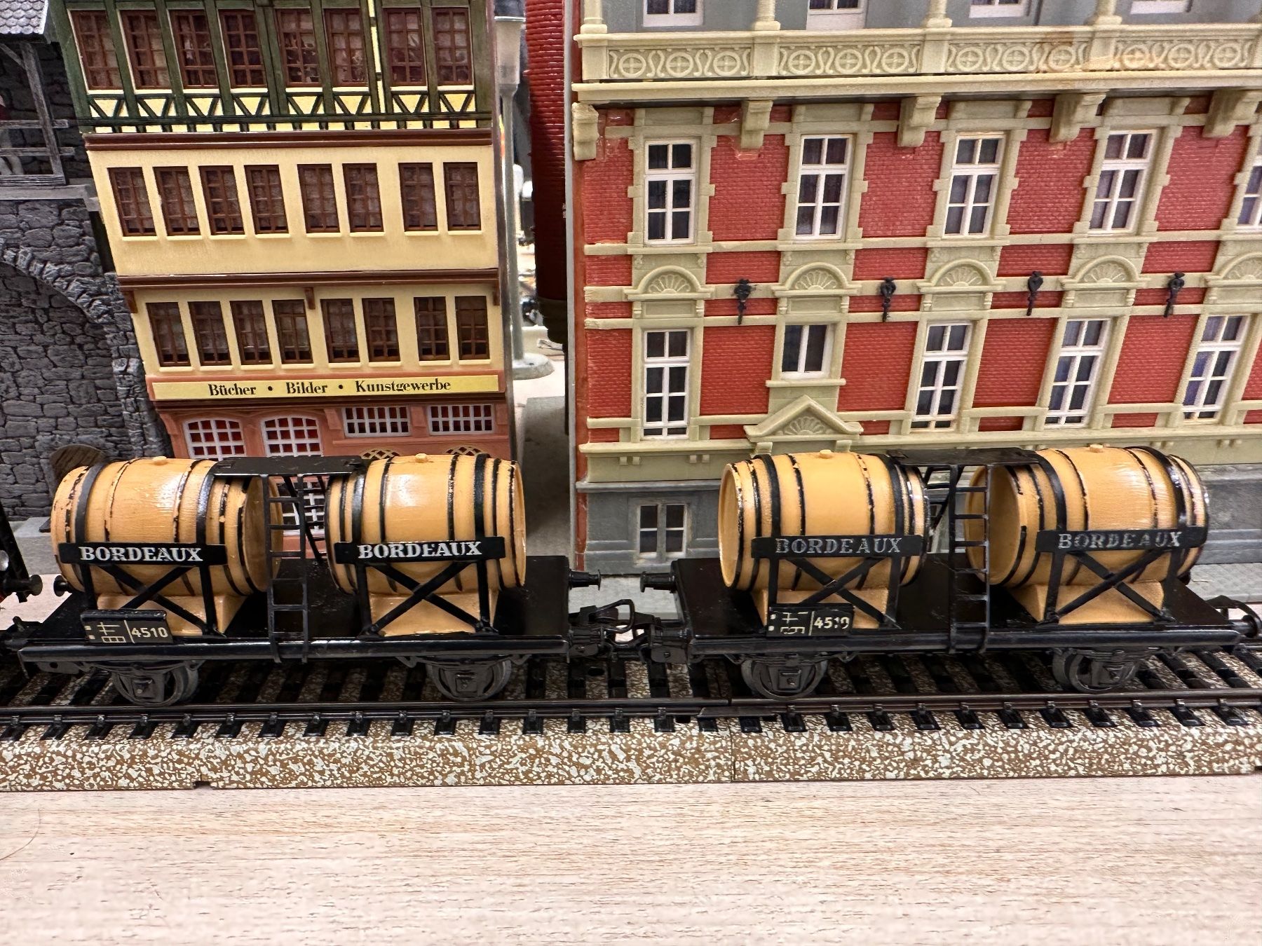 Märklin Modelleisenbahnen: Märklin 3000 DB BR 89 Weinzug – Gebraucht aus Lupsingen von New-Haven 1