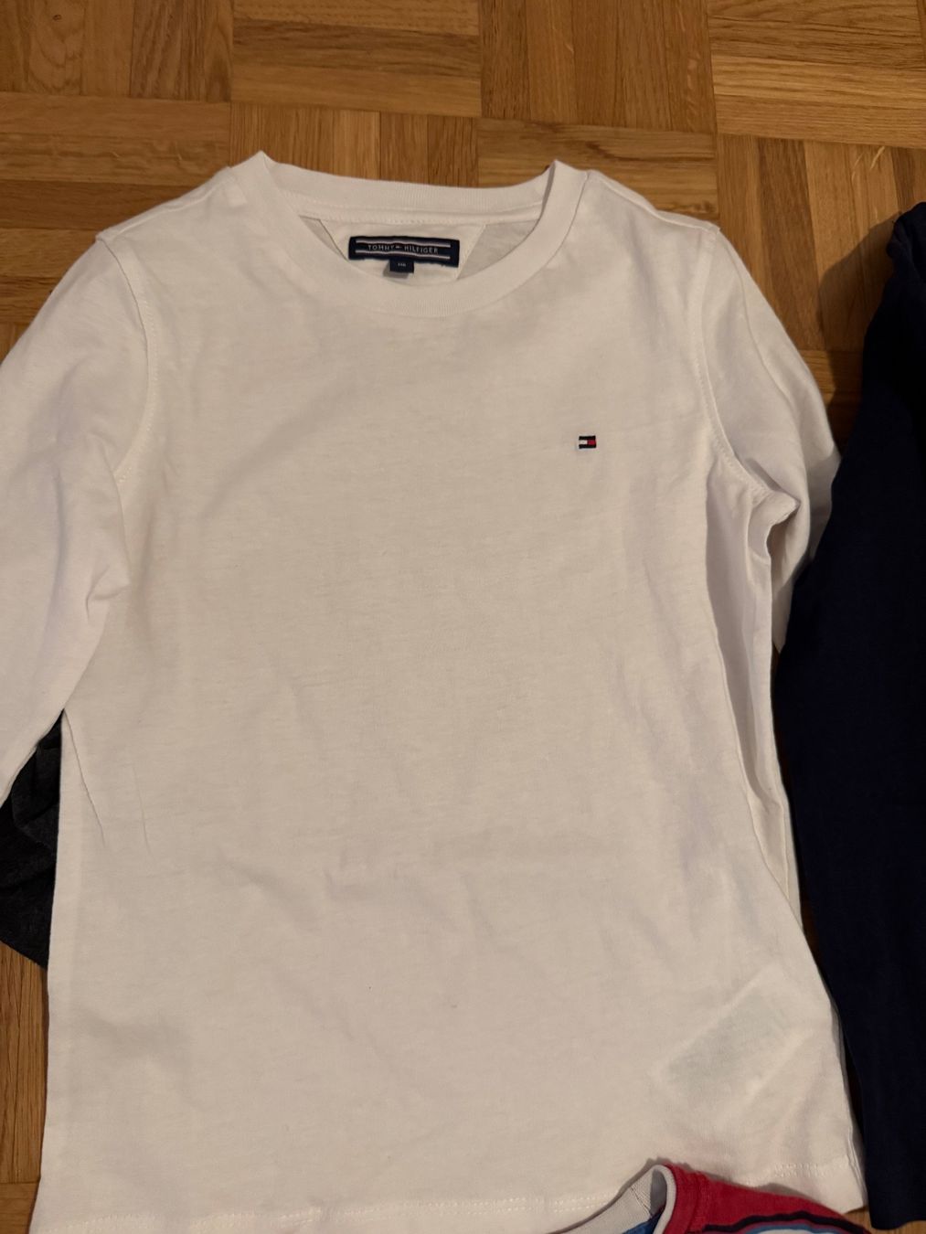 Camicie, T-shirt & Polo: Kinder T-Shirts Langarm Grösse 116 – Usato da Zürich venduto da zd_1965 2