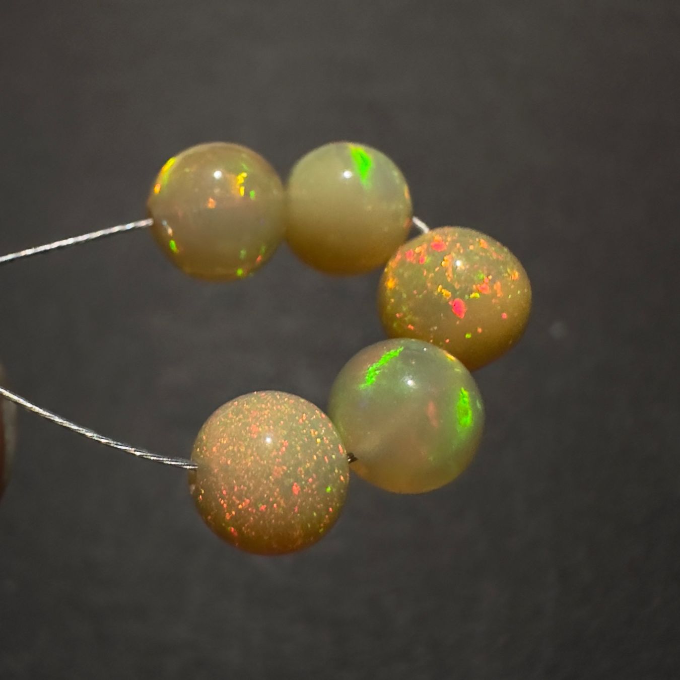 Edelsteine: 4.26 ct - Natural Ethiopian Opal Beads - 5 Pcs – Neu (gemäss Beschreibung) aus Zürich von Yoohooz 7