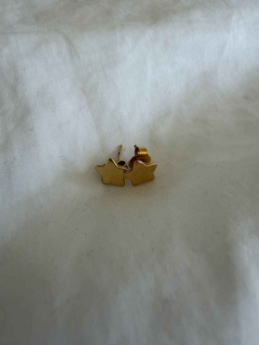 Orecchini pendenti & Orecchini a lobo: Gold Star Stud Earrings – Usato da Uster venduto da Monika_OB 1