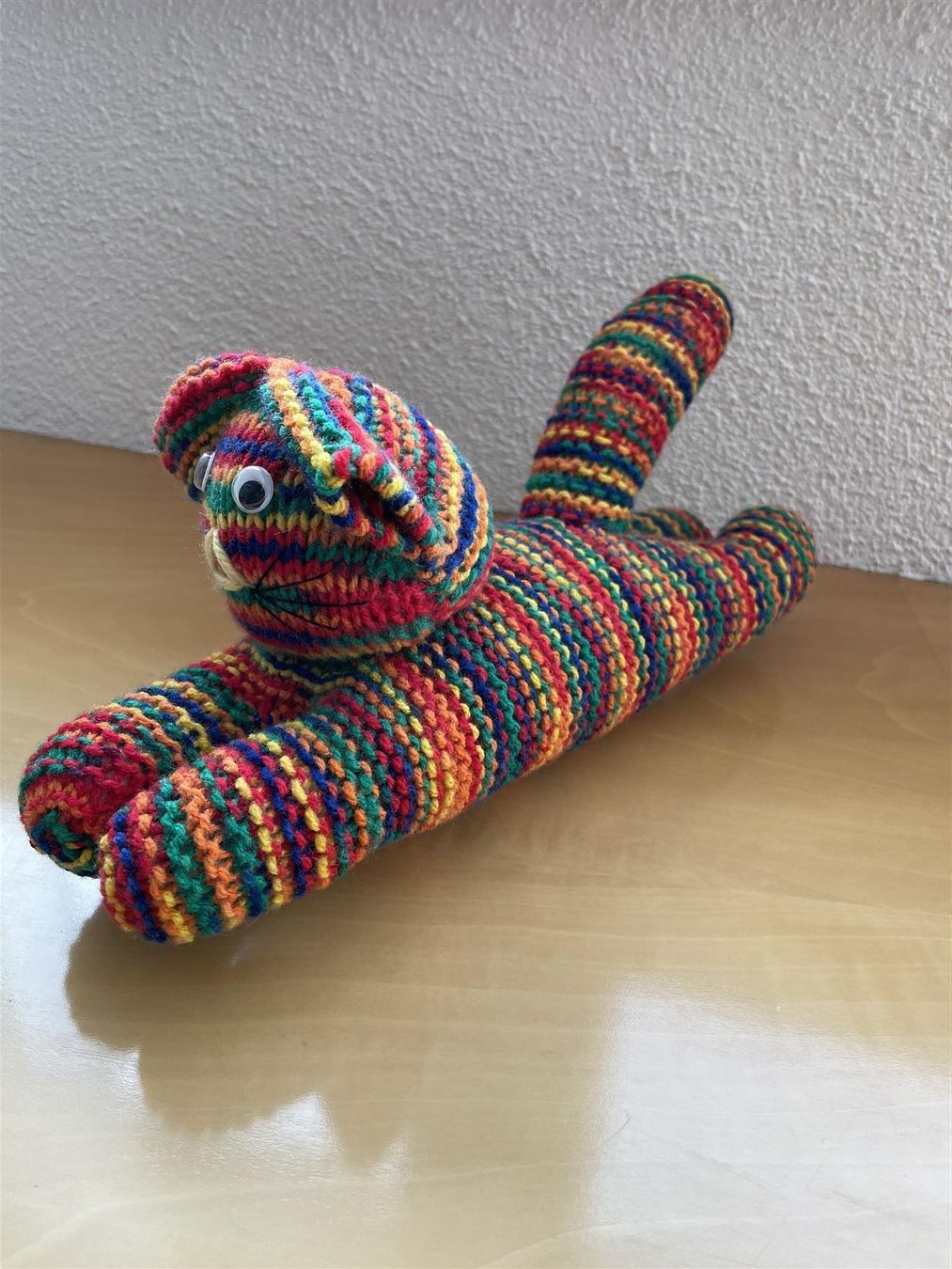 Bambole: handgestrickte Katze mit Babys im Bauch – Nuovo e nell'imballaggio originale da Diepoldsau venduto da preisparadies-ch 3