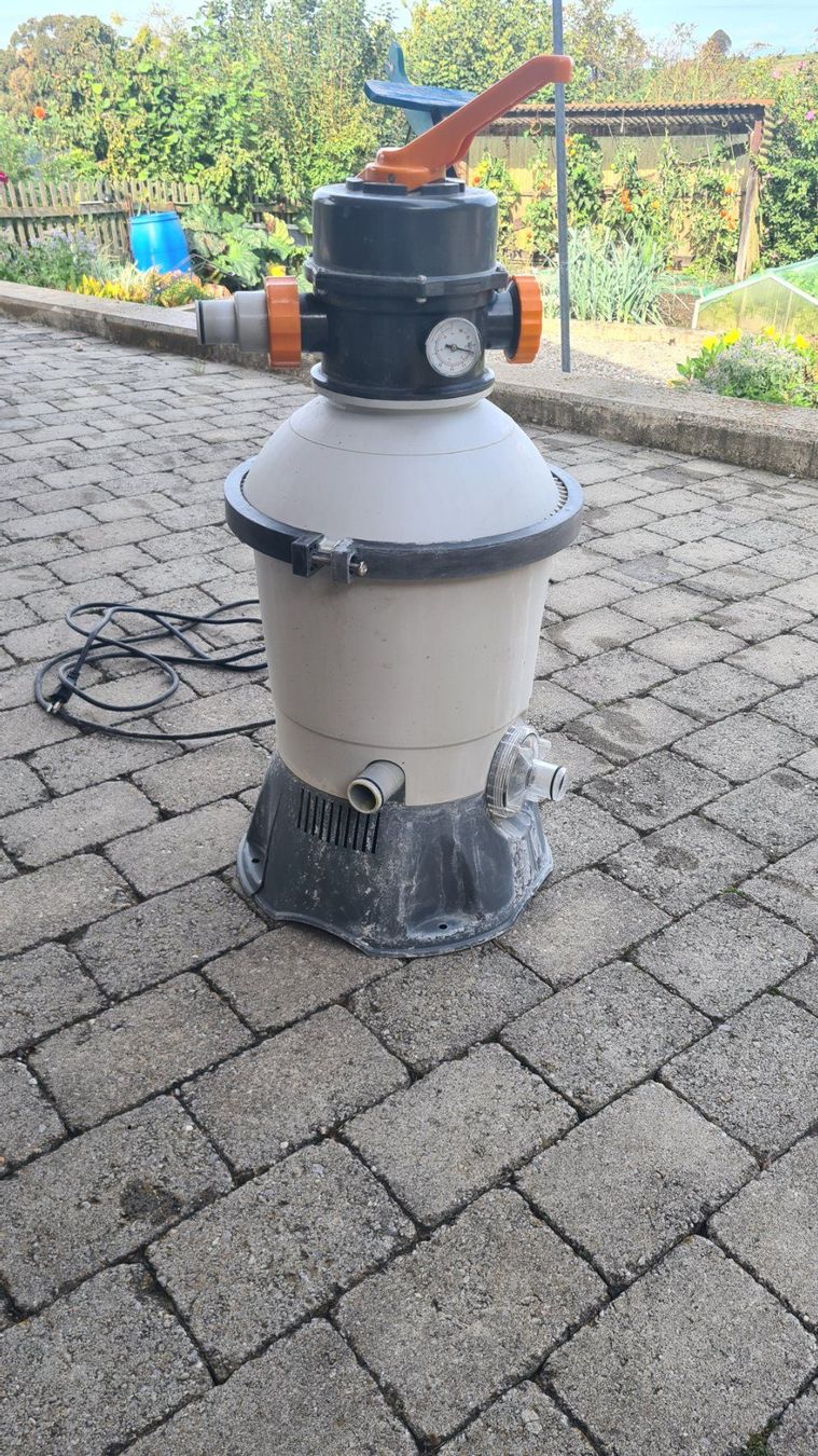 Piscine: Sandfilterpumpe – Usato da Worb venduto da Fendtastisch 1