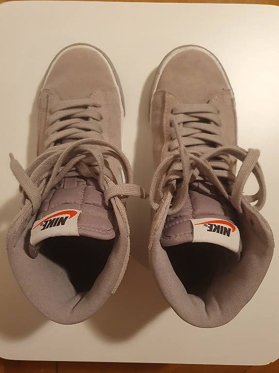Nike Scarpe da uomo: Nike Blazer Mid Vintage / Grösse 36.5 – Nuovo (secondo la descrizione) da Bern venduto da PH85BE 1