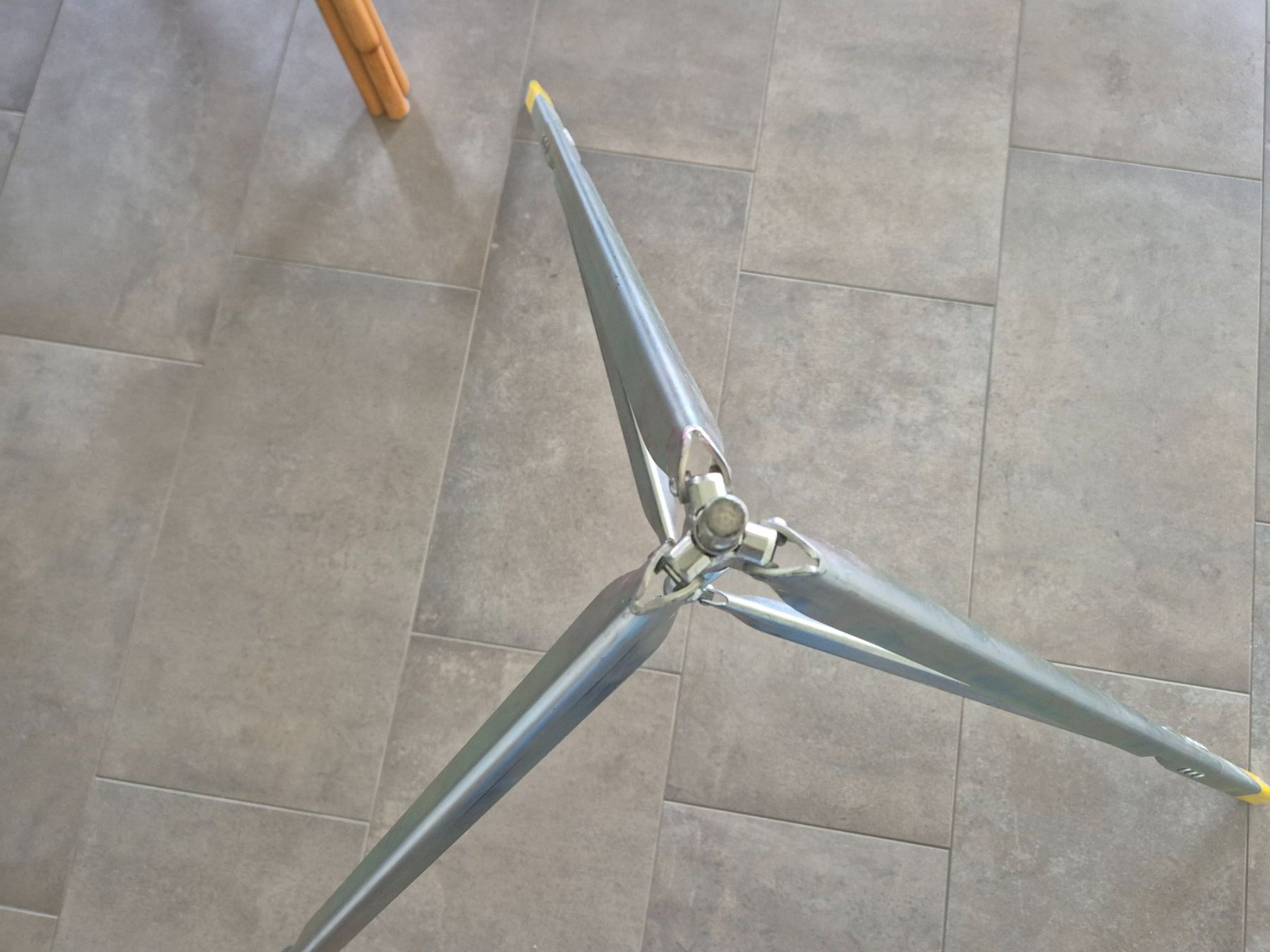 Altro in Decorazioni & Accessori: Triopan - Stativ zu Faltsignal – Usato da Sumiswald venduto da ret_d9y6 1