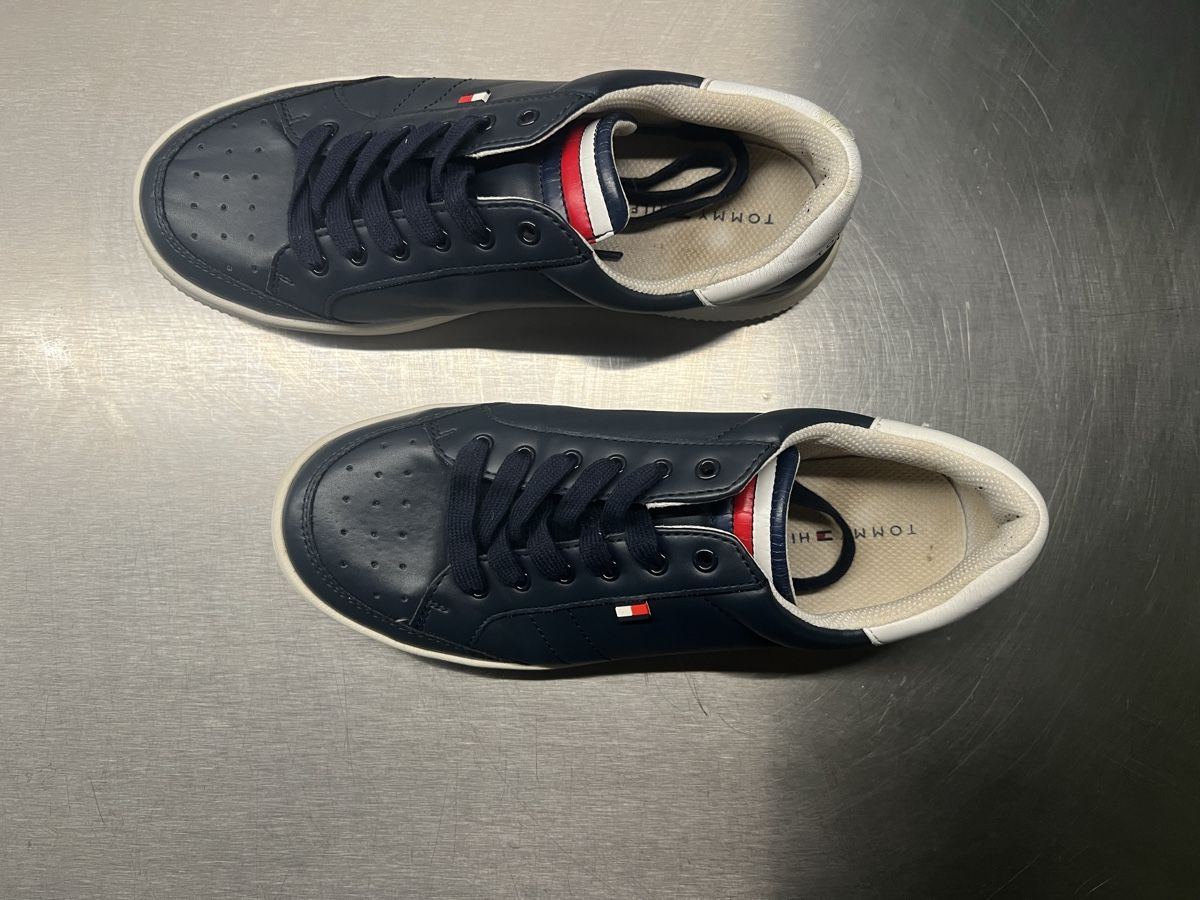 Tommy Hilfiger Chaussures femmes: Tommy Hilfiger Schuhe 38 – Neuf (Voir description) à Wädenswil par GNT 1