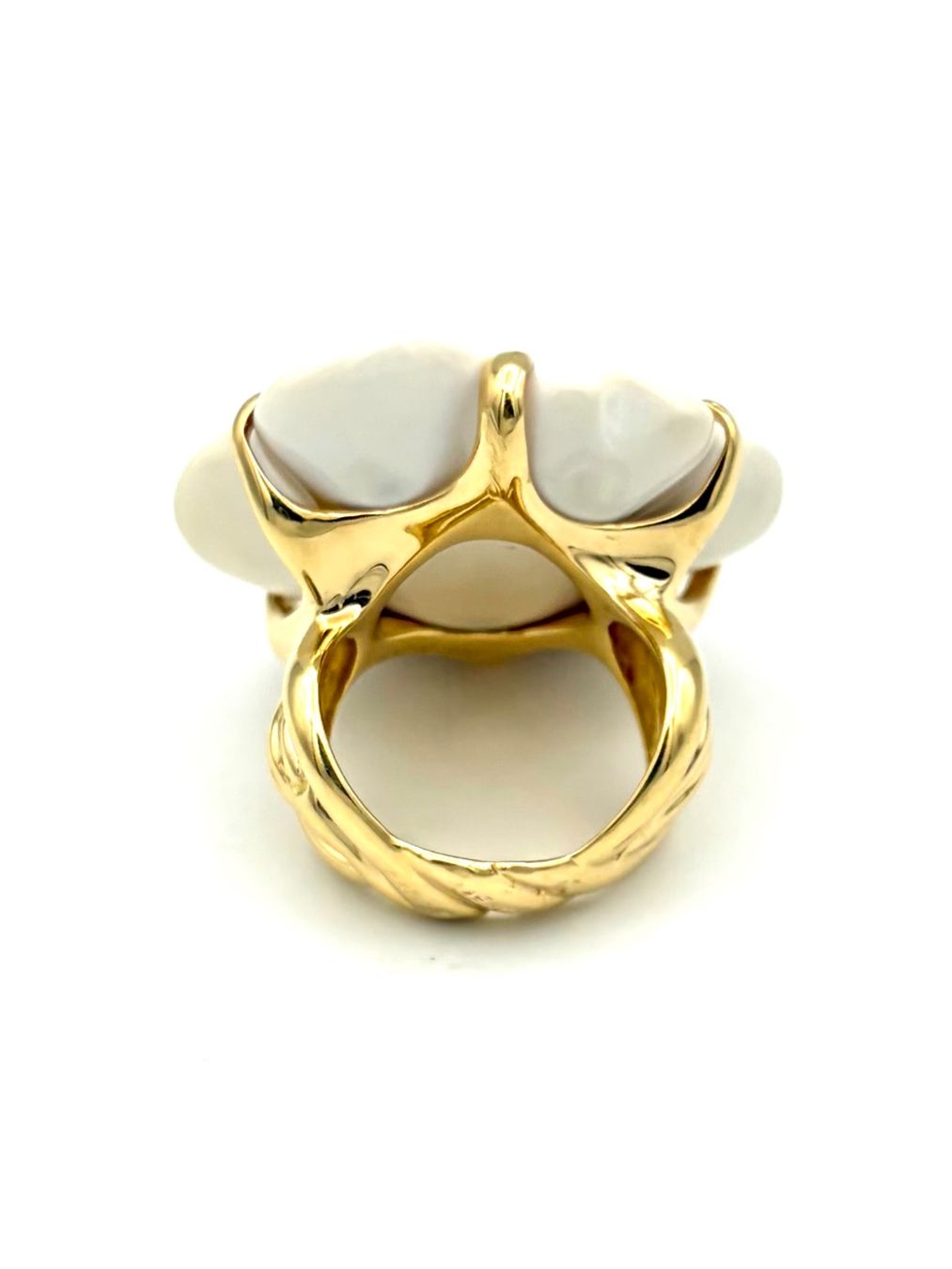 Chanel Anelli: CHANEL. Collection "Camélia", bague or jaune et agate – Usato da Renens VD venduto da Diademe.sarl 6