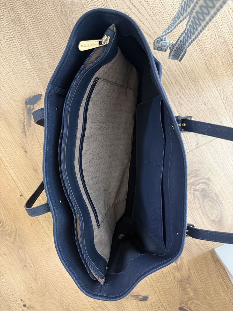 Michael Kors Borse da donna: Michael Kors Tasche Tote dunkelblau  – Usato da Weggis venduto da Moitie-Moitie 3