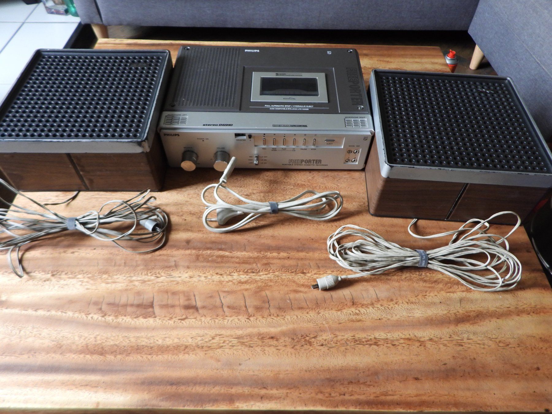 Philips Registratori: Philips Freeporter Portable Stereo Cassette Recorder – Difettoso da Tavannes venduto da jimananas 8