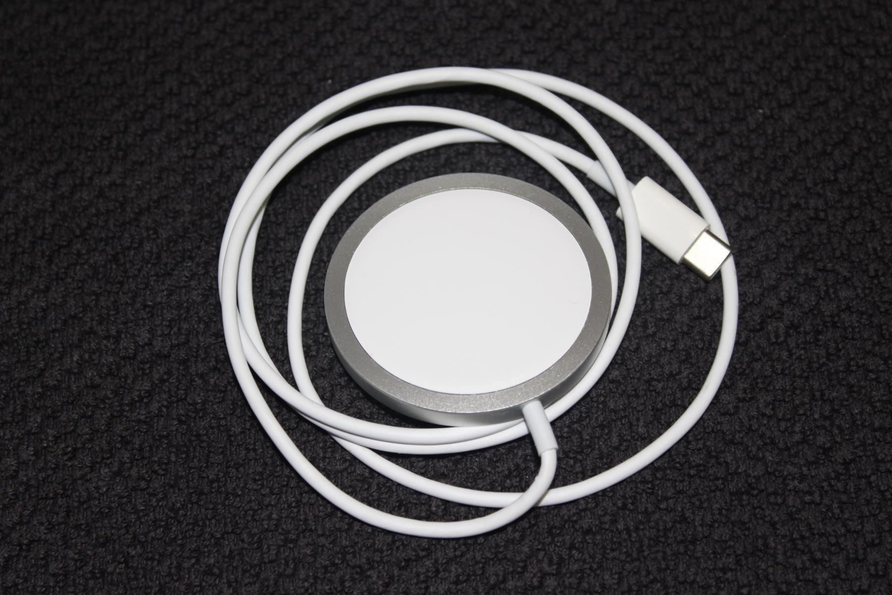 Caricabatterie: Magnetische Wireless Ladegerät iphone 12 13 14 15 16 – Nuovo (secondo la descrizione) da Kirchdorf AG venduto da Apost008 2