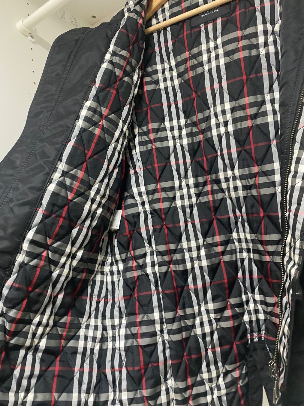 Burberry Cappotti: Burberry Wintermantel – Usato da Otelfingen venduto da Amanda.Z 2
