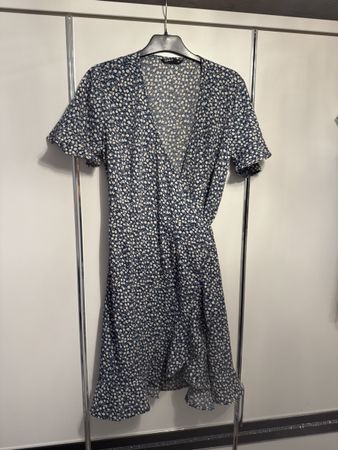 Damen Kleid von ONLY Gr.40