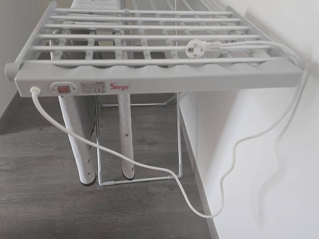 Séchoirs à linge: Étendoir à linge électrique – D'occasion à Vernier par man_q5d6 1