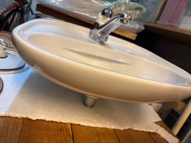 Lavabi & lavandini: Lavabo – Usato da Lotzwil venduto da Babaroo 1