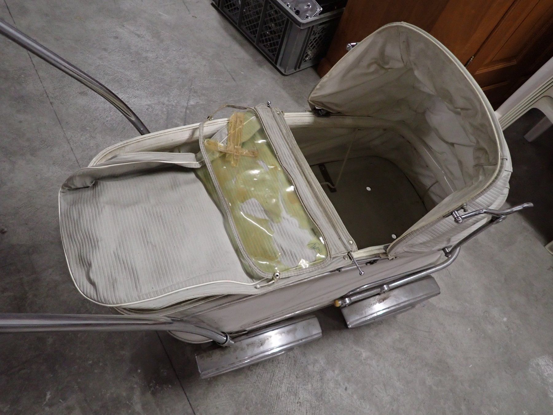 Carrozzine: Estrichfund, antiker cooler Kinderwagen – Usato da Wallisellen venduto da Mf1000 2