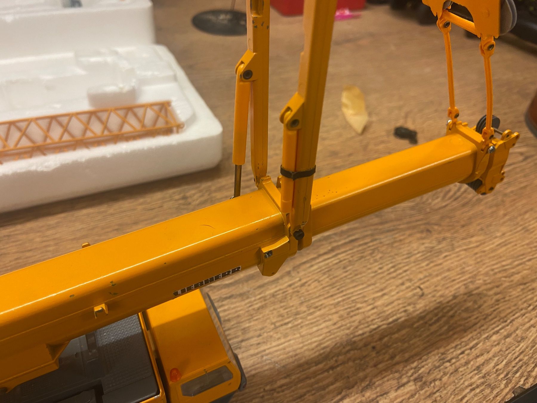 Conrad Kit di modellismo & Modellini statici: Kranmodell 1:50 – Usato da Embrach venduto da Toeffan 2