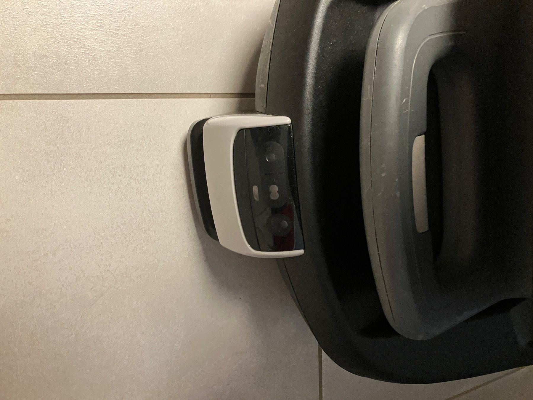 Maxi-Cosi Seggiolini per auto: Maxi-Cosi CabrioFix mit FamilyFix Basis – Usato da Sirnach venduto da ac__kxd5 4