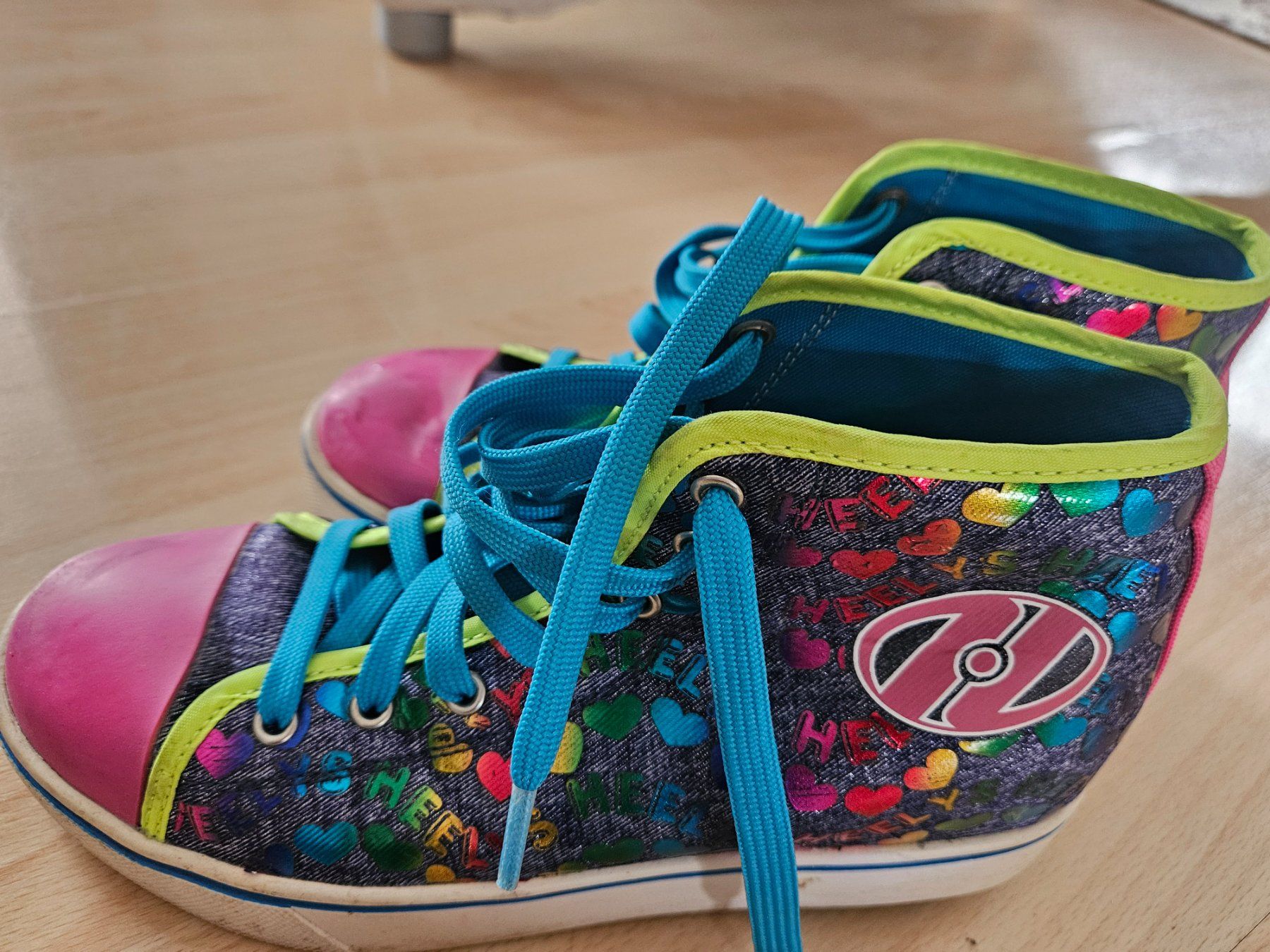 Pattini in linea & Pattini a rotelle: Heelys Gr. 38 – Usato da Engelburg venduto da ynnoc19