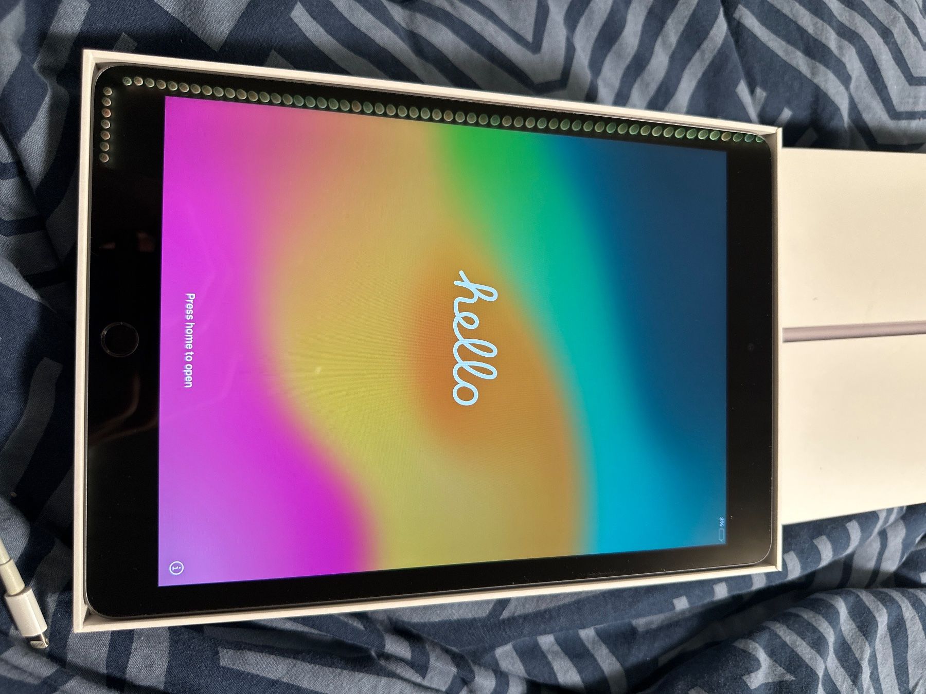 Apple Tablettes PC: Ipad 9th gen 64gb spacegray inkl. hardcase – D'occasion à Lenzburg par dar_jx68 1