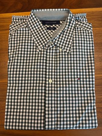 Hemd Tommy Hilfiger Grösse M, Langarm, olivgrün