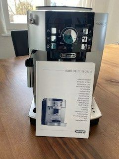 De'Longhi Kaffeemaschinen & Espressomaschinen: Kaffemaschine DeLonghi Manifica S – Gebraucht aus Arnegg von 2005hinder 3