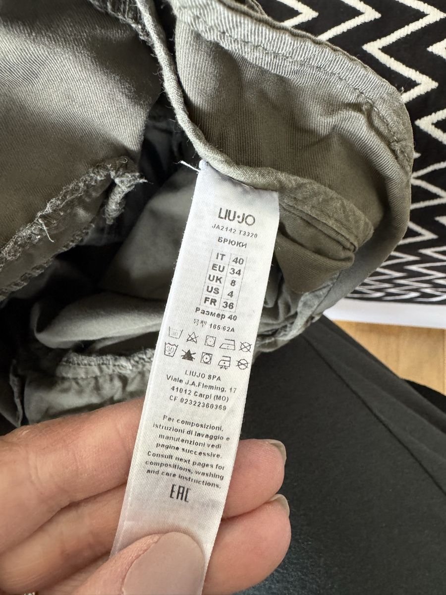 Pantaloni: Liu  Jo cargo pants – Usato da Münchenstein venduto da ArleneLM 4