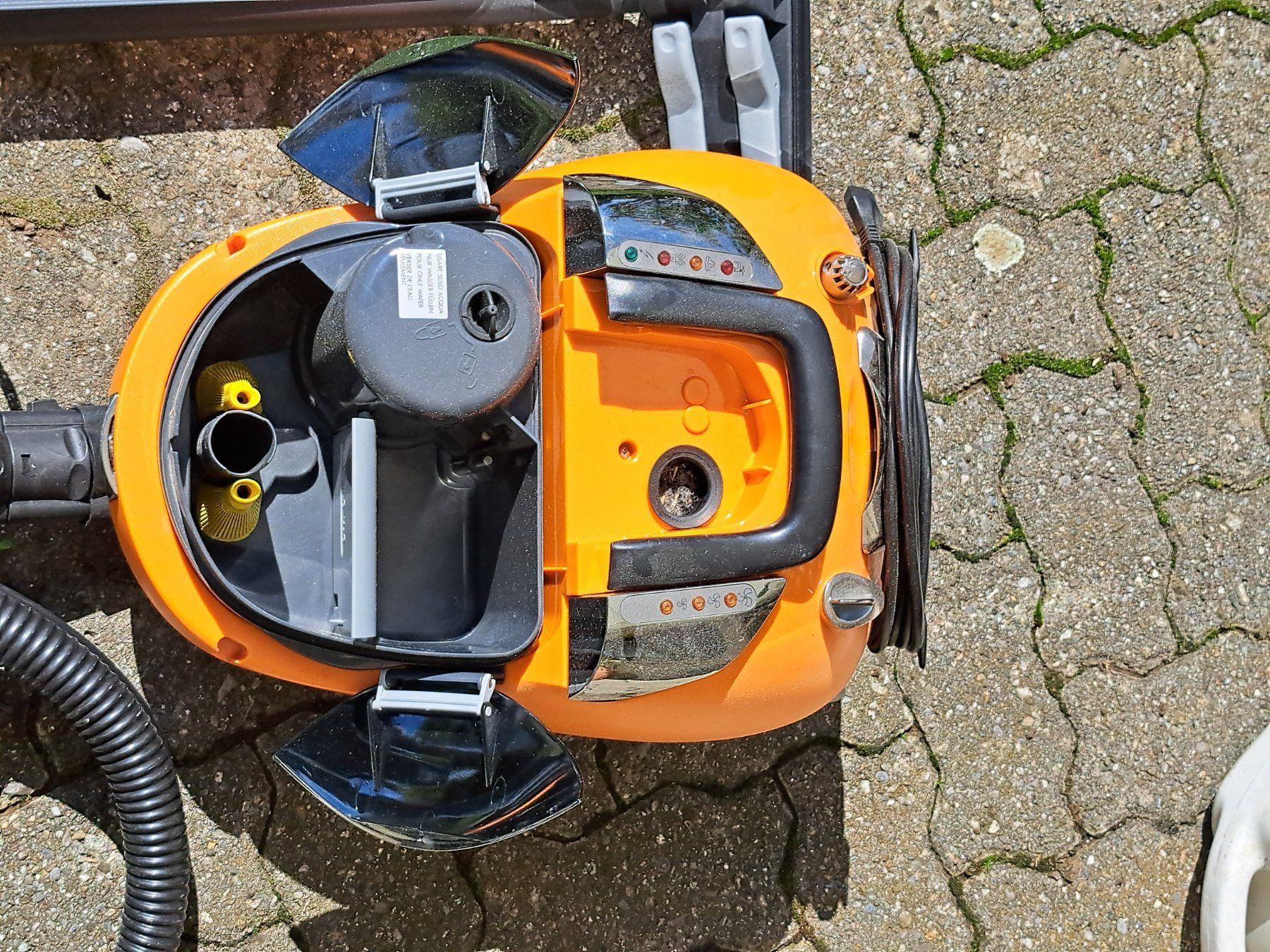 Pulitori a vapore: Dampfreiniger mit Staubsaugerfunktion – Usato da Boll venduto da jassfan 3
