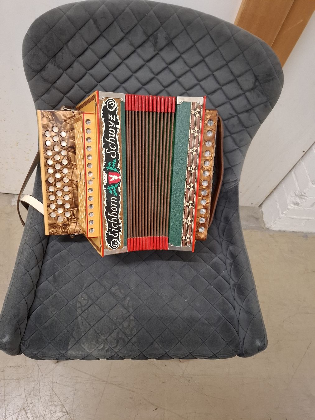 Eichhorn Instruments de musique: Eichhorn orgeli – D'occasion à Villeneuve par BibiVintage
