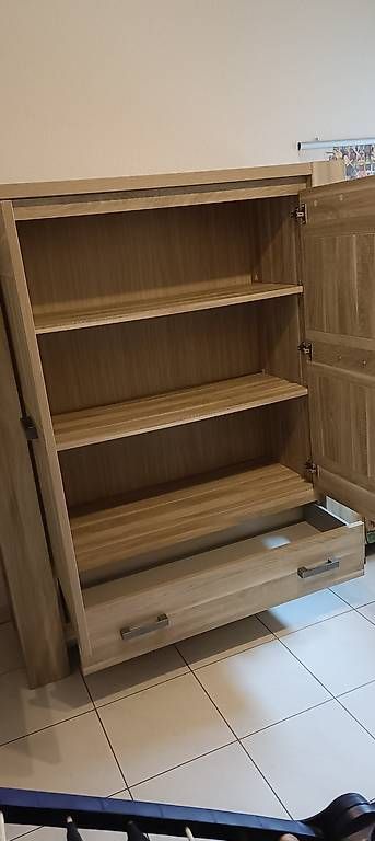 Armadi: Highboard Dekor Eiche – Usato da Schüpbach venduto da Kairo1 2