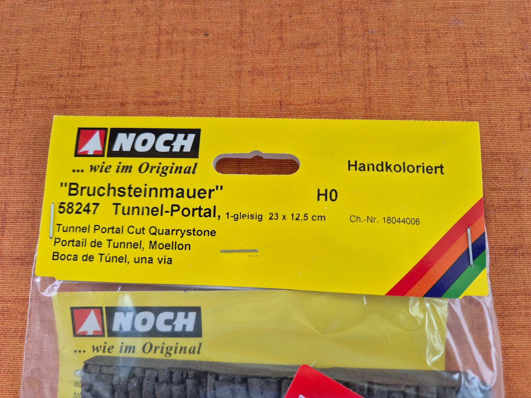 Noch Modelleisenbahnen: NOCH Bruchsteinmauer 1-gleisig – Gebraucht aus Würenlos von sul_cm8q 2